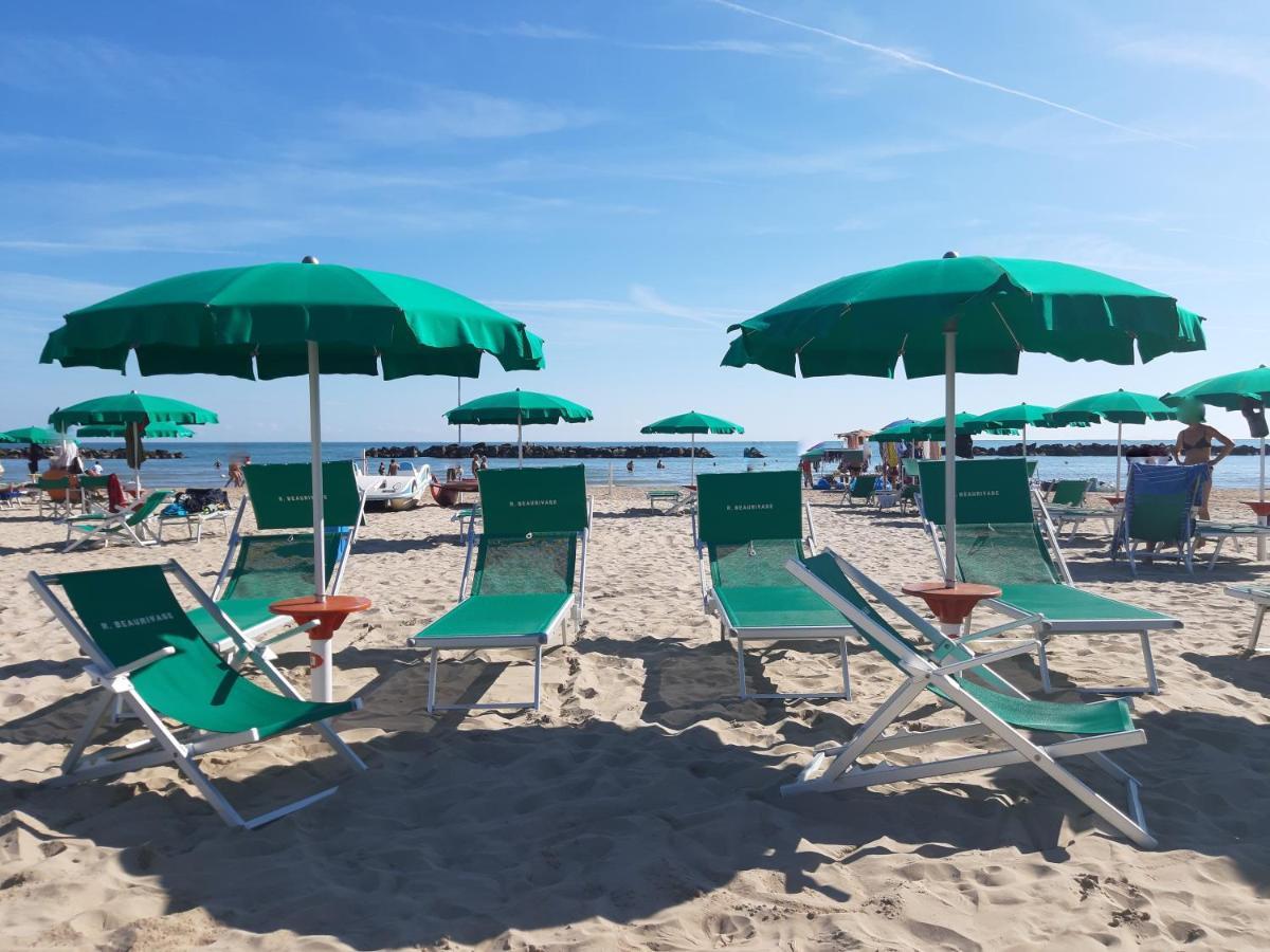 Beaurivage Aparthotel San Benedetto del Tronto Exterior photo